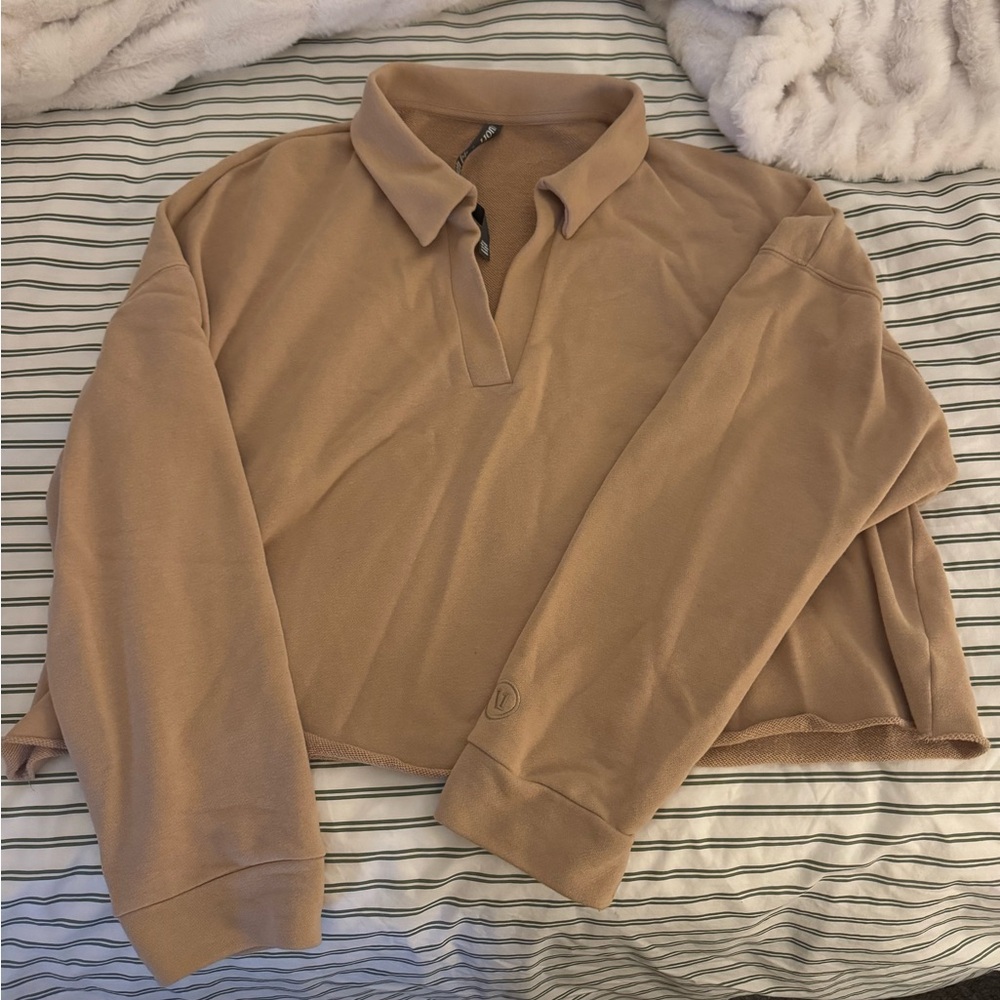 Vuori Tan collared long sleeve